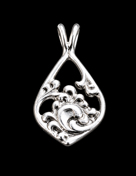Sterling Silver Openwork Acanthus Pendant